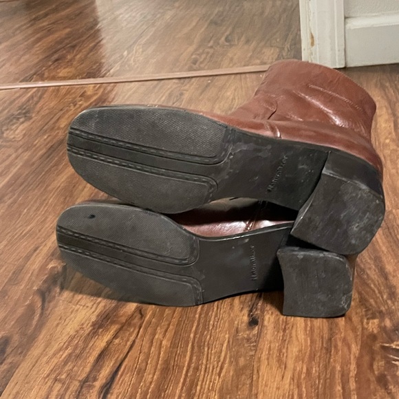 Brown Leather Boots - Picture 4 of 8